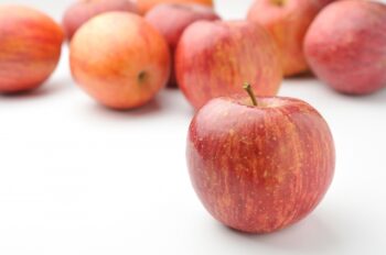 リンゴ酸を含むリンゴ